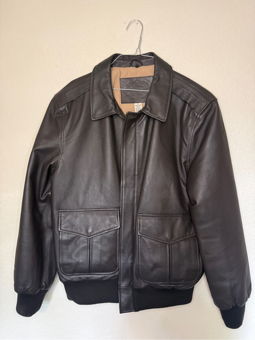 St John’s Bay Men's Brown Leather Bomber Jacket - Medium Like NEW